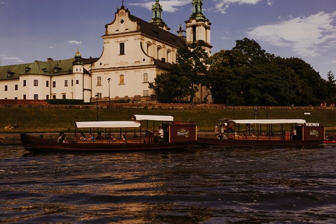 1 Hour Traditional Gondola Sightseeing Vistula River Cruise - Key highlights you will feel right away