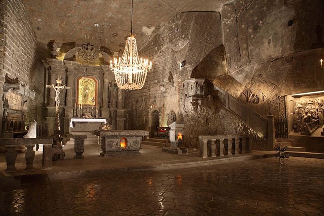 Auschwitz- Birkenau and Wieliczka Salt Mine in One Day - Food and Breaks: What You Should Plan For