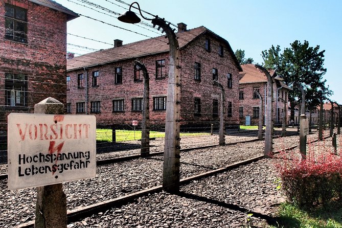 Auschwitz Birkenau Guaranteed Guided Tour or your money back - Auschwitz I-Main Camp: the 3.5-hour heart of the visit