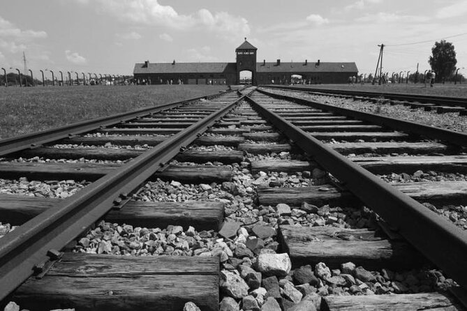 Auschwitz Birkenau Guided Tour/Skip The Line/PickUp/Guide ENG - Skip-the-line entry plus headphones: hearing the guide without stress