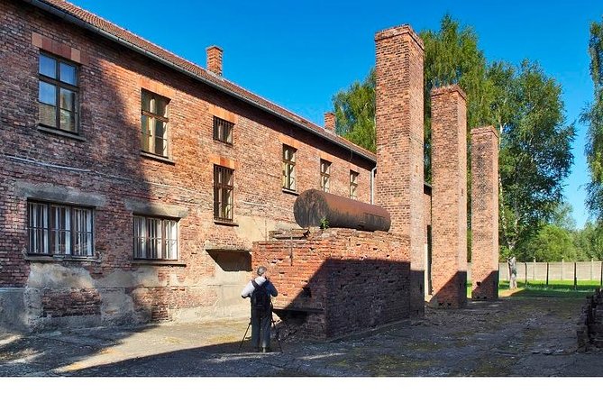 Auschwitz-Birkenau Museum and Memorial Guided Tour from Krakow - The ride to Oswiecim: getting context before you cross the gates