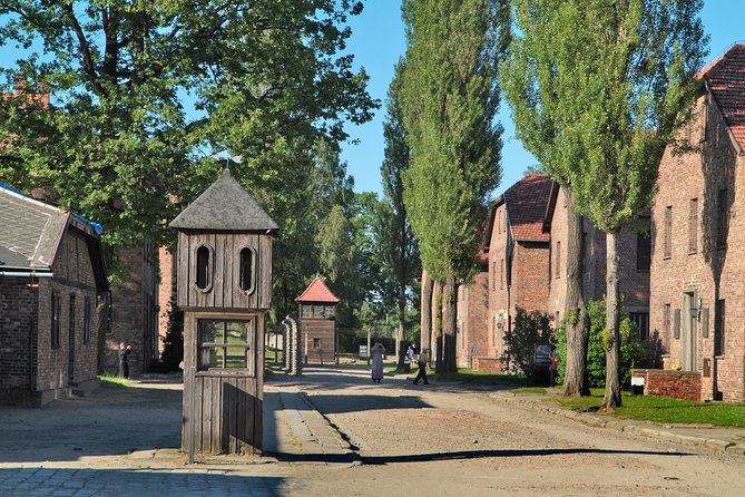 Auschwitz-Birkenau Museum and Memorial Guided Tour from Krakow - Auschwitz I: gates, prison blocks, and what the tour helps you notice