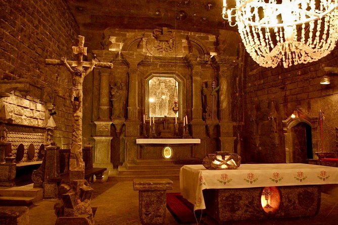 Auschwitz Birkenau Museum and Salt Mine All Inclusive DAY TRIP with Local Guides - Why this Auschwitz plus Wieliczka combo works so well