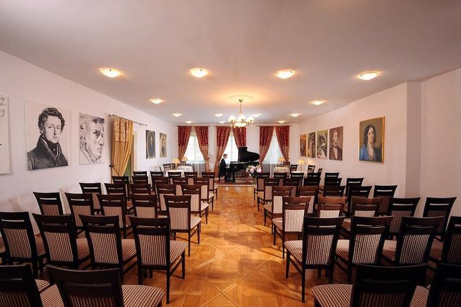 Chopin Piano Concert at Chopin Gallery with a Glass of Wine - What you really get for about $15, and why it feels fair