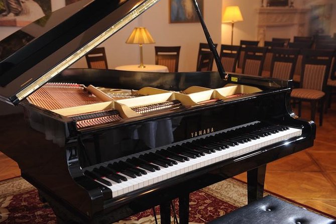 Chopin Piano Concert at Chopin Gallery with a Glass of Wine - Finding the venue, stairs and all, in plain terms