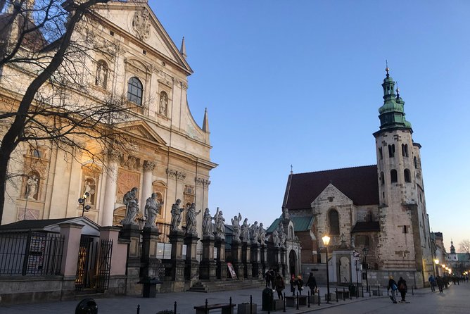 Complete Cracow Bike Tour (small group of maximum 15 people!) - Bikes, timing, and how to show up ready
