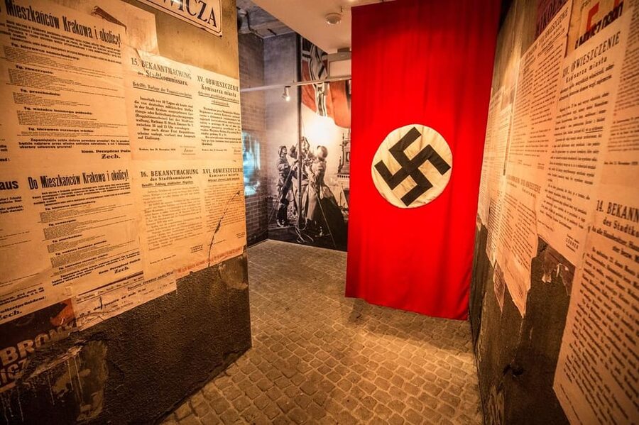 Cracow: Guided Tour of Schindler's Factory & Jewish Ghetto - The ghetto wall segment and former residences: what to notice as you walk