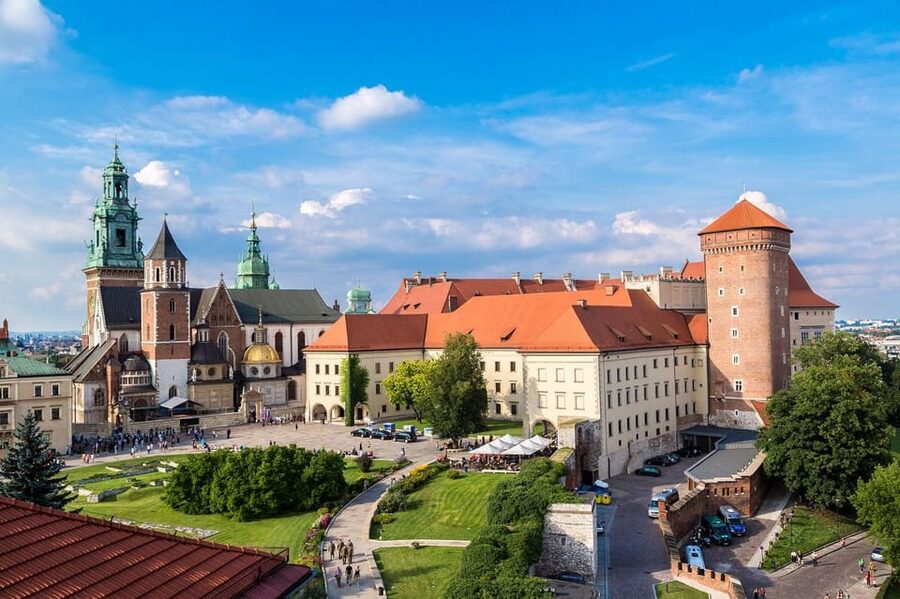 Cracow: Guided Tour of the Wawel Castle & Cathedral - Where you meet, and how to start on the right foot