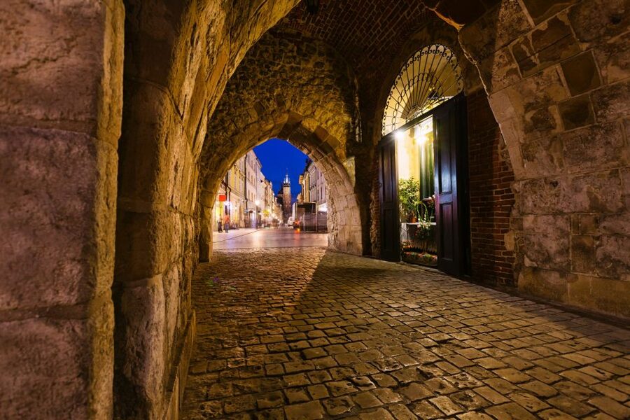 Creepy Krakow: 2-Hour City Walking Tour - Finish at Wawel Royal Castle: Where the Stories Feel Bigger