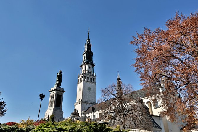 Czestochowa the Black Madonna Day Tour from Krakow - Getting there from Krakow: pickup timing and an 8-hour day