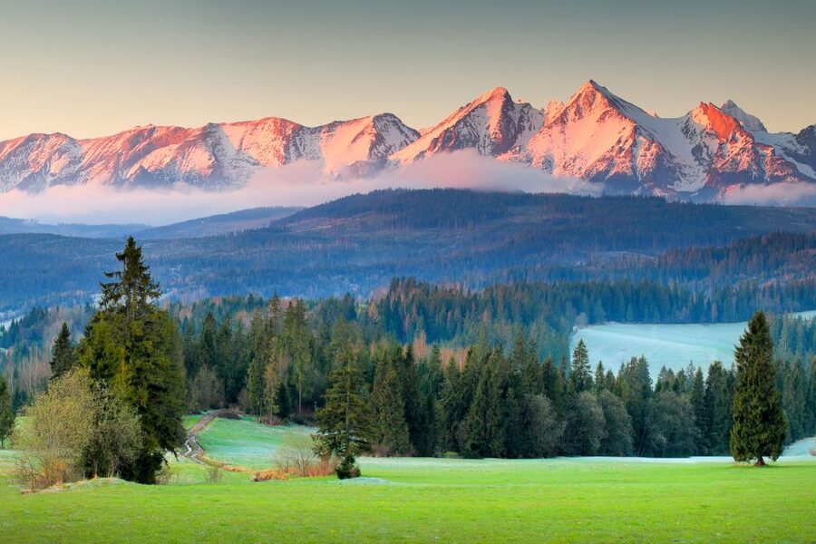 Dunajec River Gorge and Zakopane: Full-Day Trip from Krakow - Zakopane’s rail car to Gubałówka, and what the views really give you