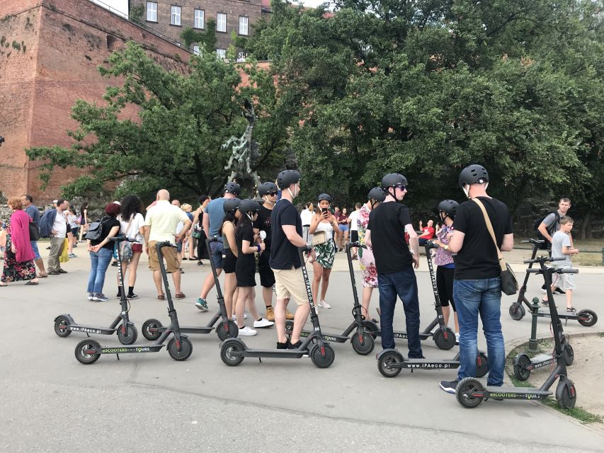 Electric Scooter Tour Krakow - Podgórze and the ghetto wall: serious context in a moving day