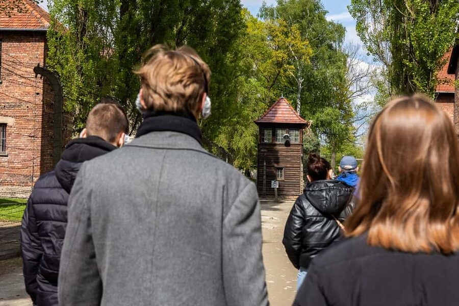 From Krakow: Auschwitz & Birkenau Guided Tour with Pick up - What to wear, what to bring, and what not to do