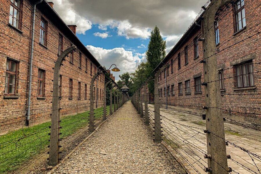 From Krakow: Auschwitz-Birkenau Memorial and Museum Tour - From Krakow to Auschwitz, the day plan in plain language
