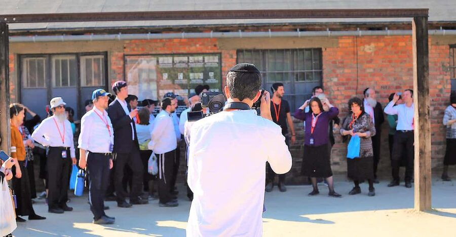 From Krakow: Auschwitz Birkenau Small Group Tour with Pickup - Pickup and the 4 a.m. reality check