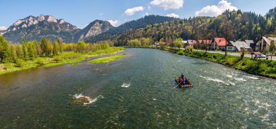 From Krakow: Dunajec River Rafting with Thermal Baths option - The Szczawnica Finish: Why the Downstream Stop Matters