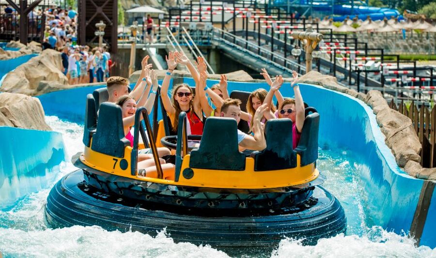 From Kraków: Energylandia Amusement Park Transfer and Entry - Quick take: what makes this Krakow to Energylandia day work