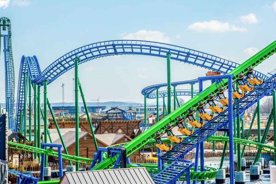 From Kraków: Energylandia Amusement Park Transfer and Entry - Winter Season Special: a seasonal reason to go now
