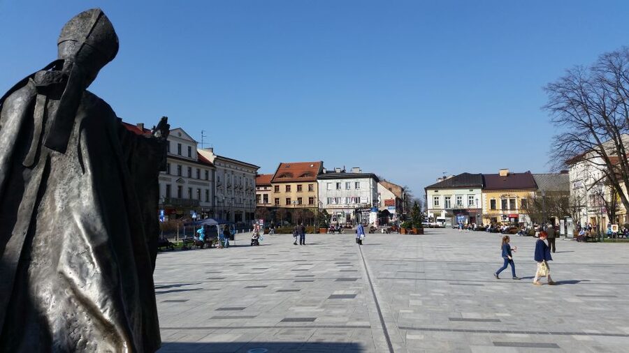 From Krakow: Full-Day Wadowice & Czestochowa Tour - Price and value: is $248 per person fair for this 9-hour day?