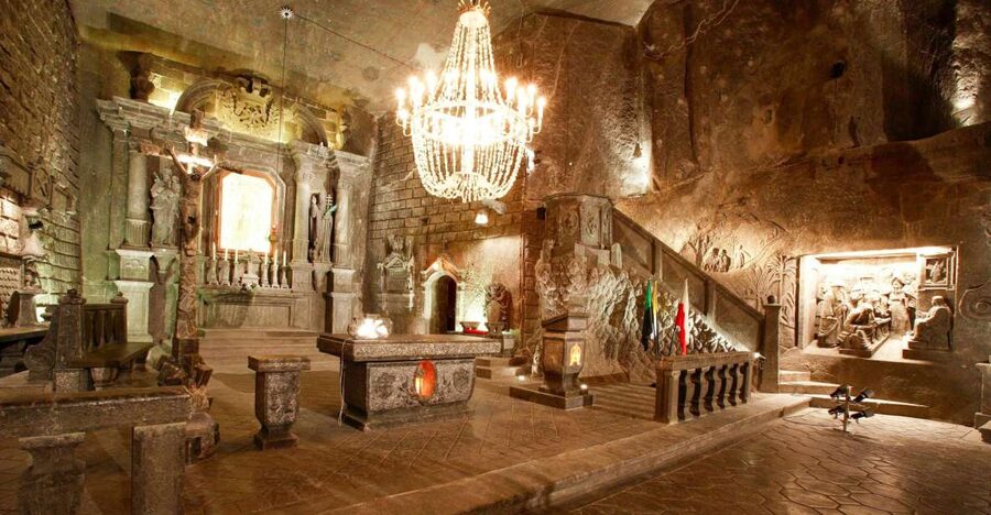 From Krakow: Half-Day Salt Mine and Schindler's Factory Tour - The gap in the middle: Podgórze break time and real breathing room