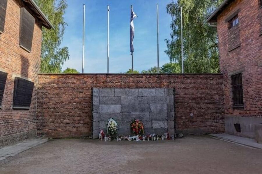 From Krakow: Roundtrip Transportation to Auschwitz Birkenau - Should You Book This Transfer From Krakow?