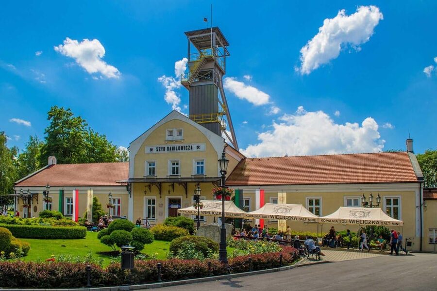 From Krakow: Salt Mine Guided Tour with hotel pick up - Timing and group energy: why the half-day can feel fast
