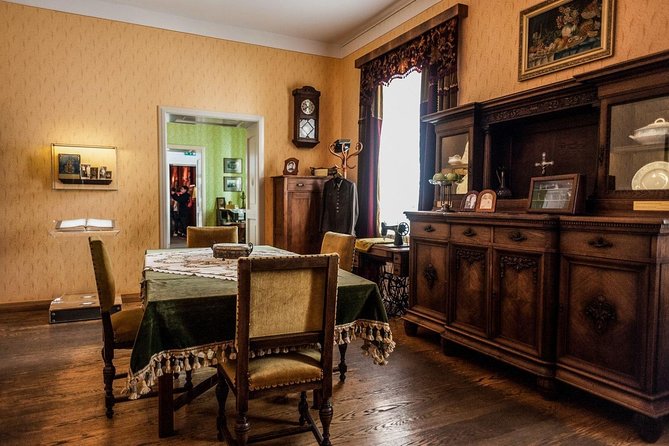 From Krakow: The Black Madonna of Czestochowa & John Paul II Family Home - The ride out to Częstochowa: comfort plus time to decompress