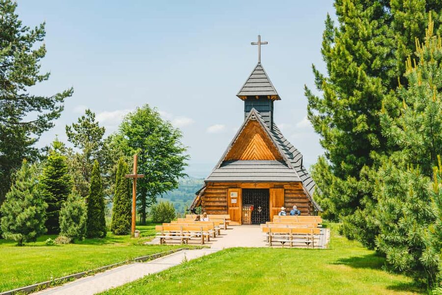 From Kraków: Zakopane & Chochołów A Wooden Jewel of Podhale - Zakopane Time: Krupówki Street and the Real Town Rhythm