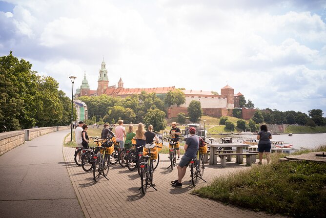Full Bike Tour - the Old Town, Jewish Qtr & the Ghetto NEW BIKES - Stare Miasto and the Cloth trade story, where Krakow turns into a timeline