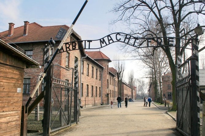 Guided Tour Krakow to Auschwitz-Birkenau with pickup options - Auschwitz-Birkenau from Krakow, the setup that matters