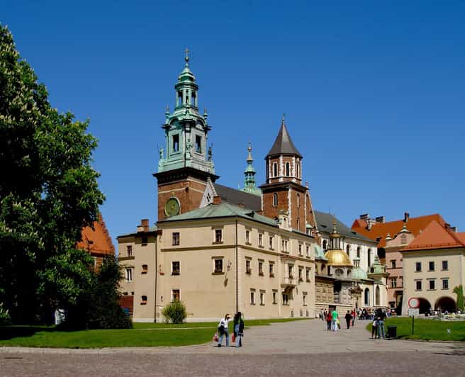 Guided Tour of the Wawel Castle & Cathedral in Cracow - Royal Castle State Rooms: Renaissance rooms and art you can place