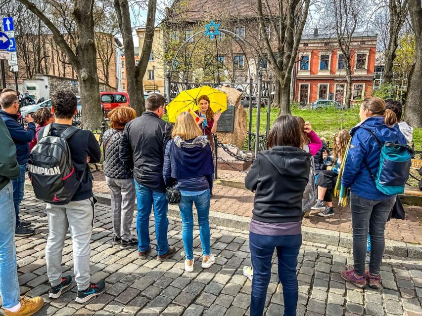 Jewish Krakow Walking Tour in English - The Holocaust in Krakow: seeing the footprint in Podgórze
