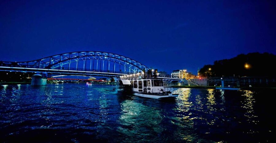 Krakow: 1-Hour Evening Vistula River Cruise - Should You Book This Evening Vistula Cruise From Aqua Fun?