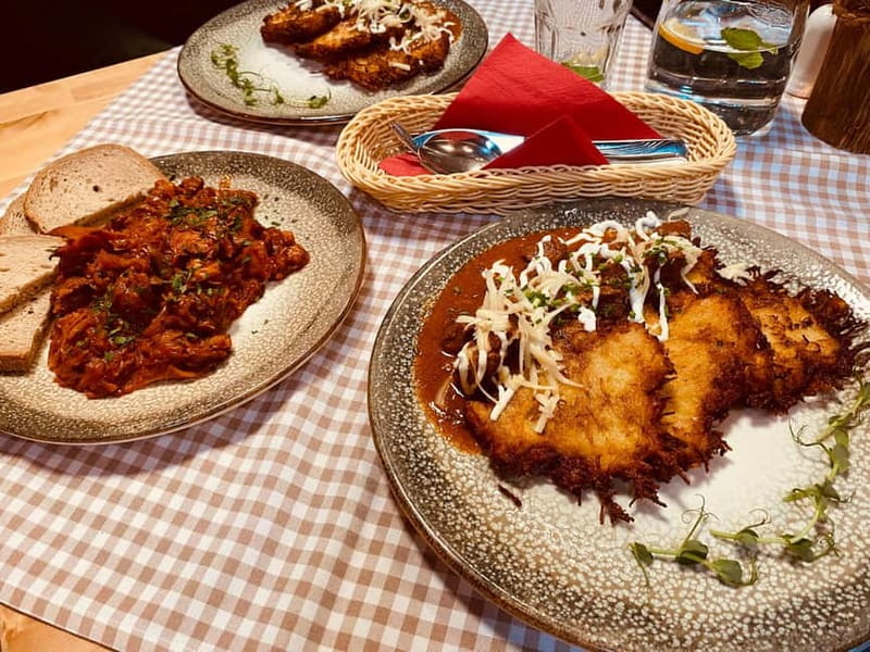 Krakow: 6-Course Full Polish Food Tour with Vodka Tasting - Krakow After Dark: Why a Food Tour Works Here