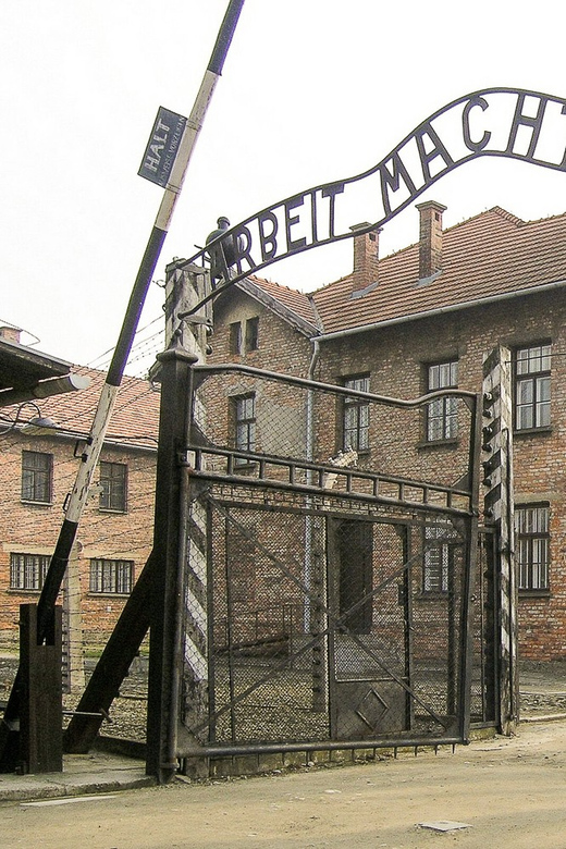 Krakow: Auschwitz-Birkenau Day Trip with Tour Leader - Getting into Auschwitz I: barracks and the permanent exhibition