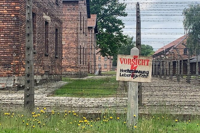 Krakow: Auschwitz-Birkenau Guided Tour & Hotel Pick Up - Hotel pickup in Krakow, how it works and where it can change