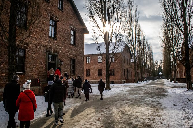 Krakow: Auschwitz-Birkenau Guided Tour with Ticket and Transfer - Meeting at Pawia 18B, then planning for a long drive to Oswiecim