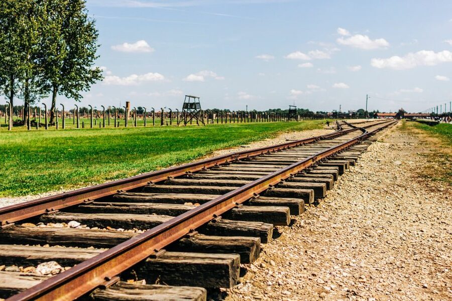 Krakow: Auschwitz-Birkenau Live Guided Tour & Hotel Pickup - Morning logistics that actually matter: pickup, early start, and getting in on time