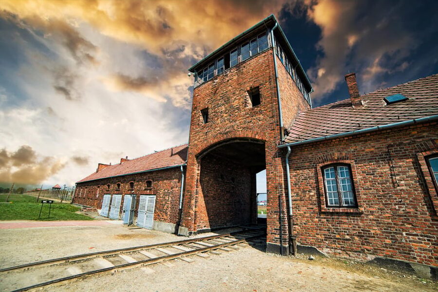 Krakow Auschwitz-Birkenau Memorial Guided Tour Meeting Point - Getting to the camps: a comfortable coach and real time on the road