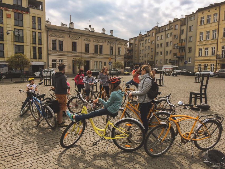 Krakow: Bike Tour of the Old Town, Kazimierz, and the Ghetto - Old Town on two wheels: Main Square, Barbican, Planty Park, and the university corridor