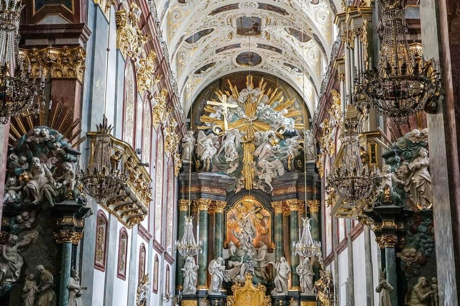 Krakow: Black Madonna Sanctuary of Czestochowa - Guided Tour - Lunch break in Częstochowa: plan ahead for what is not included