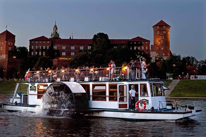 Krakow by night 60 minutes cruise The Vistula River Krakow - Why a 60-minute Vistula cruise feels like the smart night plan
