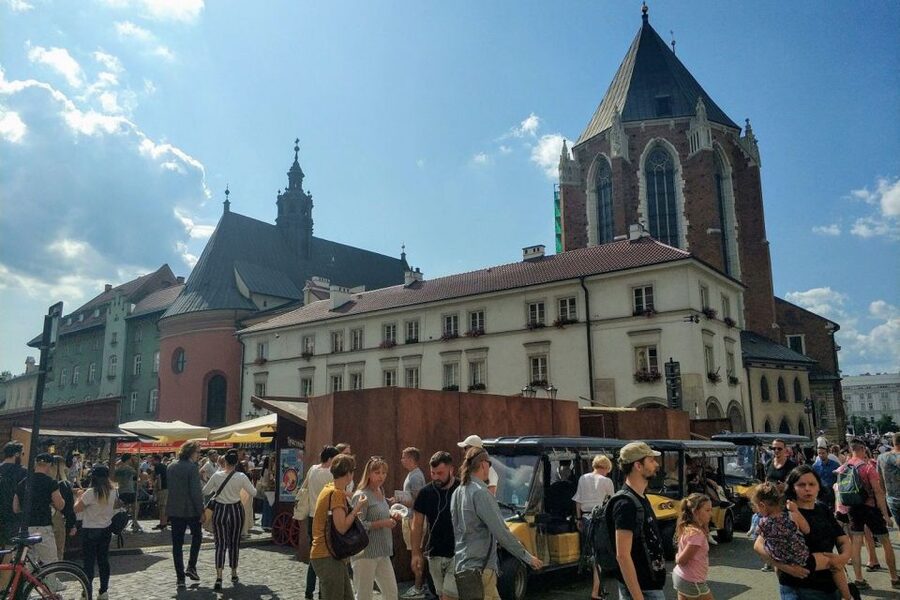 Krakow: City Golf Cart Tour and Schindler's Factory Museum - Driving Krakow’s narrow streets past universities, temples, and stone houses