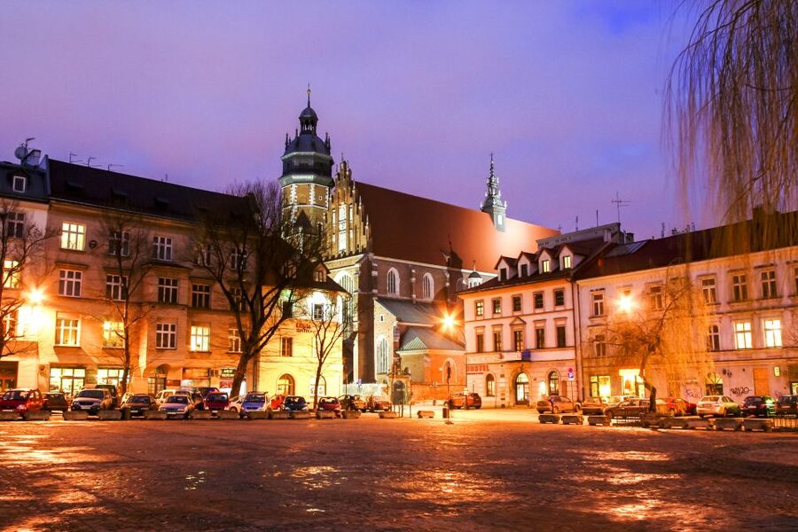 Krakow: City Sightseeing Tour by Electric Golf Cart - Kazimierz and the Jewish quarter: churches, synagogues, and street-level atmosphere