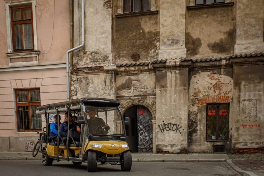 Krakow: City Sightseeing Tour by Shared or Private Golf Cart - Why a golf cart tour works for Krakow’s Old Town, Kazimierz, and Podgórze