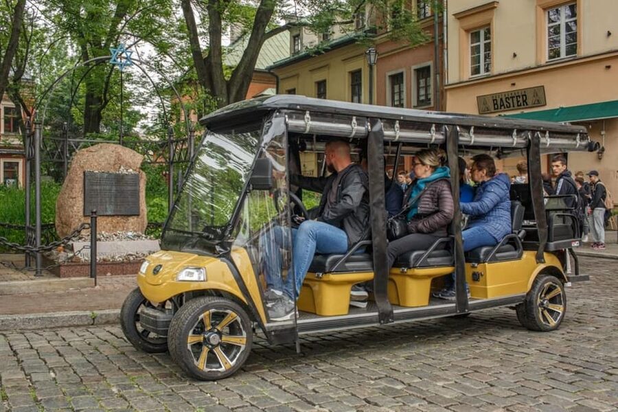Krakow: City Sightseeing Tour by Shared or Private Golf Cart - Planty Park and medieval Krakow: the tour’s “set the stage” segment