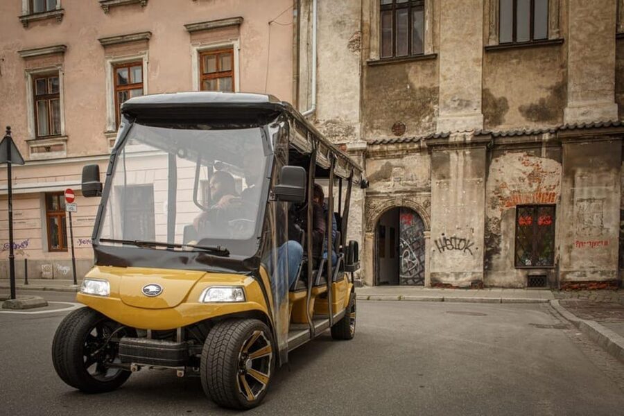 Krakow: City Sightseeing Tour by Shared or Private Golf Cart - Getting on board smoothly: meeting point, timing, and what to bring