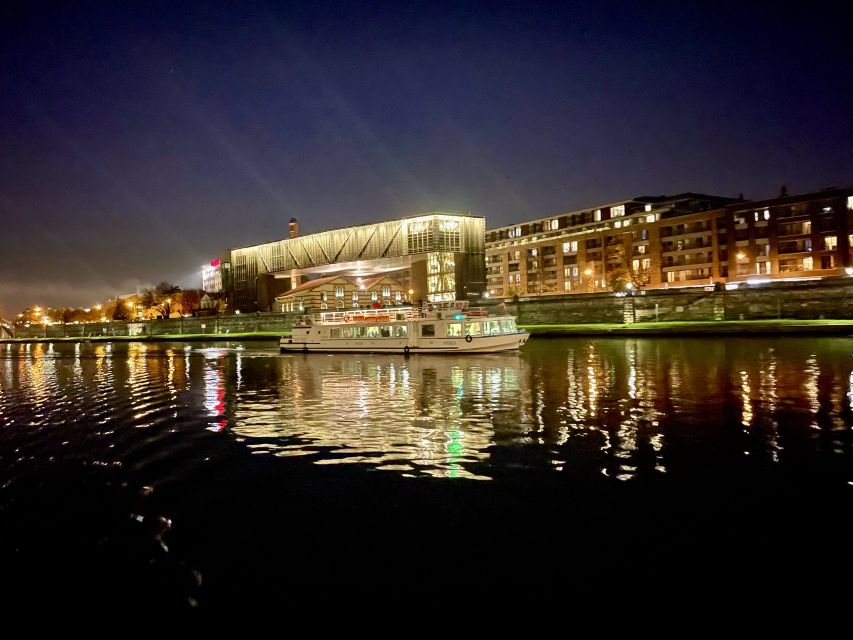 Krakow: Evening Cruise with a Glass of Wine - The wine option: what to expect onboard