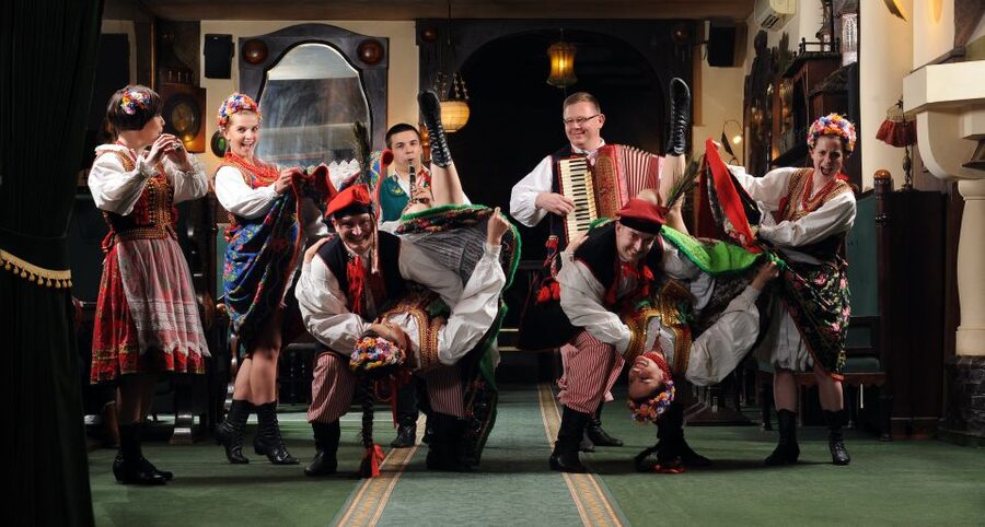 Krakow: Folk Show & 3-Course Dinner at Jama Michalika Café - Jama Michalika Cafe, right in the Old Town mood