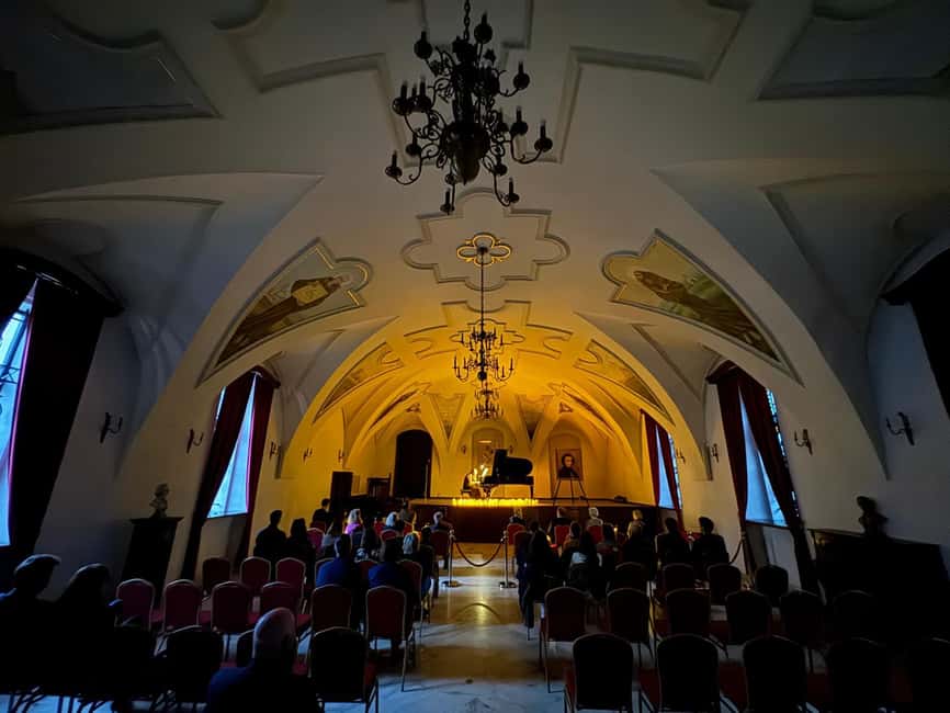 Krakow: Frédéric Chopin Classical Music Candlelight Concert - A Simple Plan to Pair This with Krakow Sightseeing